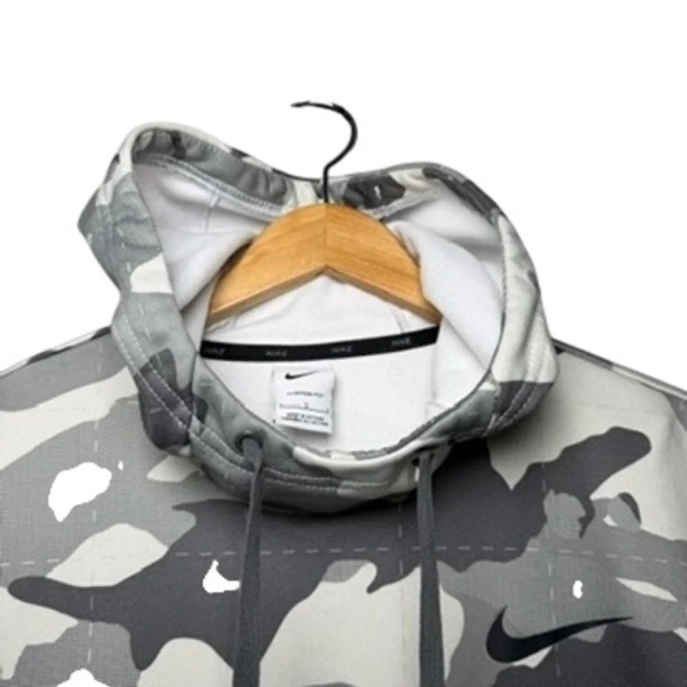 Nike Therma-FIT AOP Camo Hoodie Mens Large Gray White Fleece Pullover DQ4842-073
